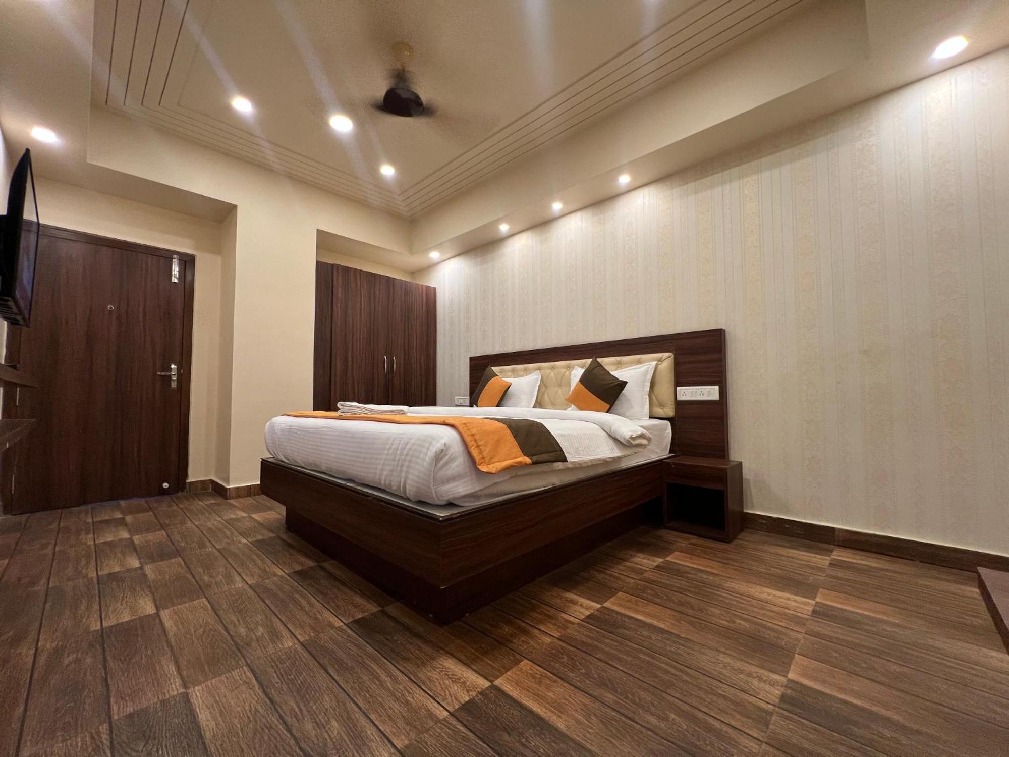 Grand Falcon Electronic City Kammasandra Exterior foto