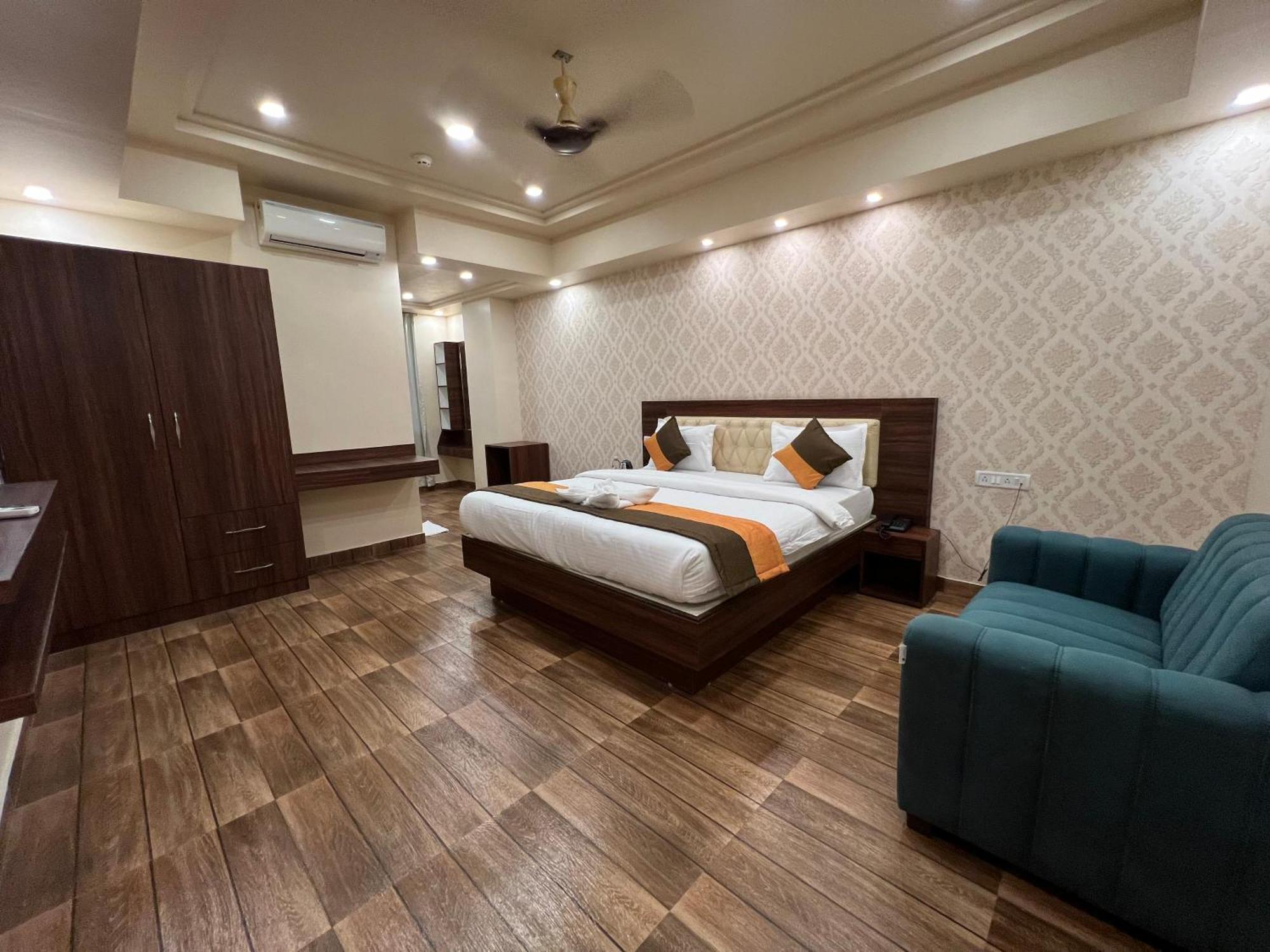 Grand Falcon Electronic City Kammasandra Exterior foto