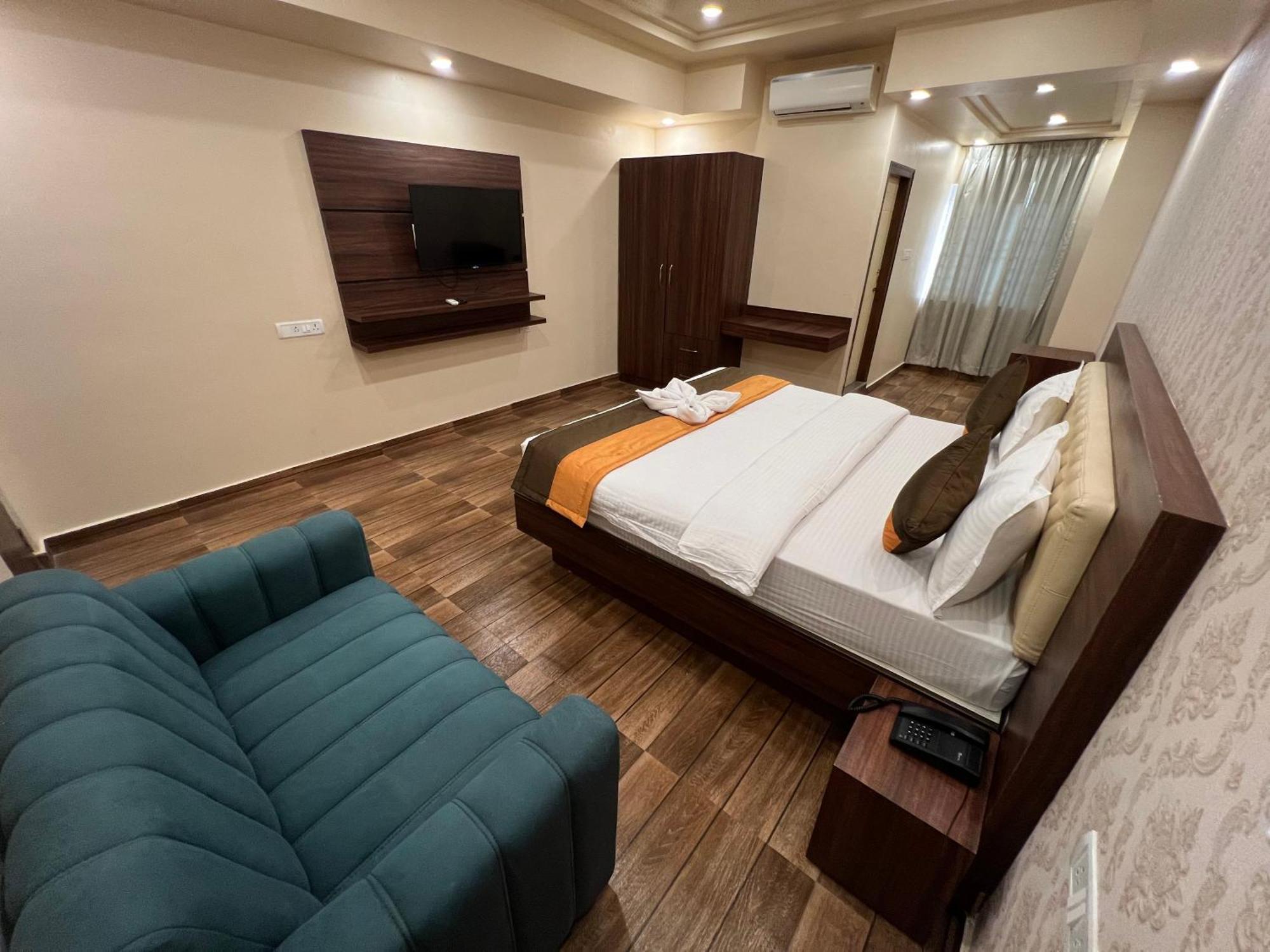 Grand Falcon Electronic City Kammasandra Exterior foto