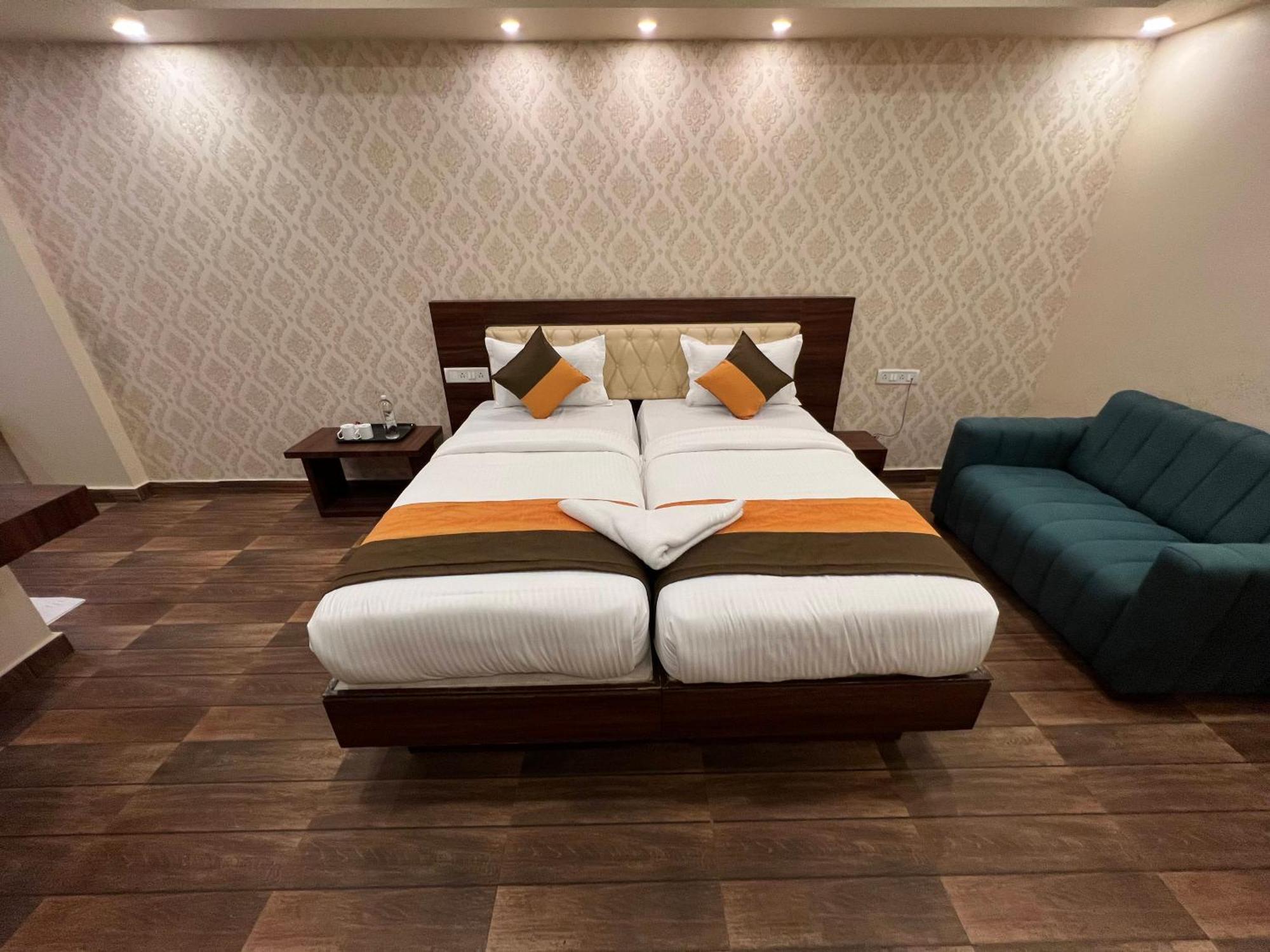 Grand Falcon Electronic City Kammasandra Exterior foto