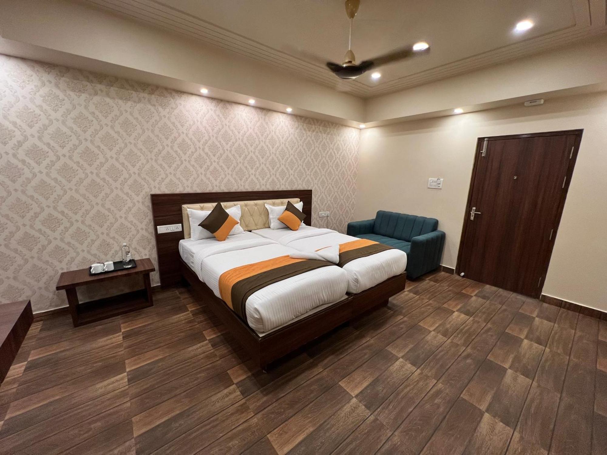 Grand Falcon Electronic City Kammasandra Exterior foto