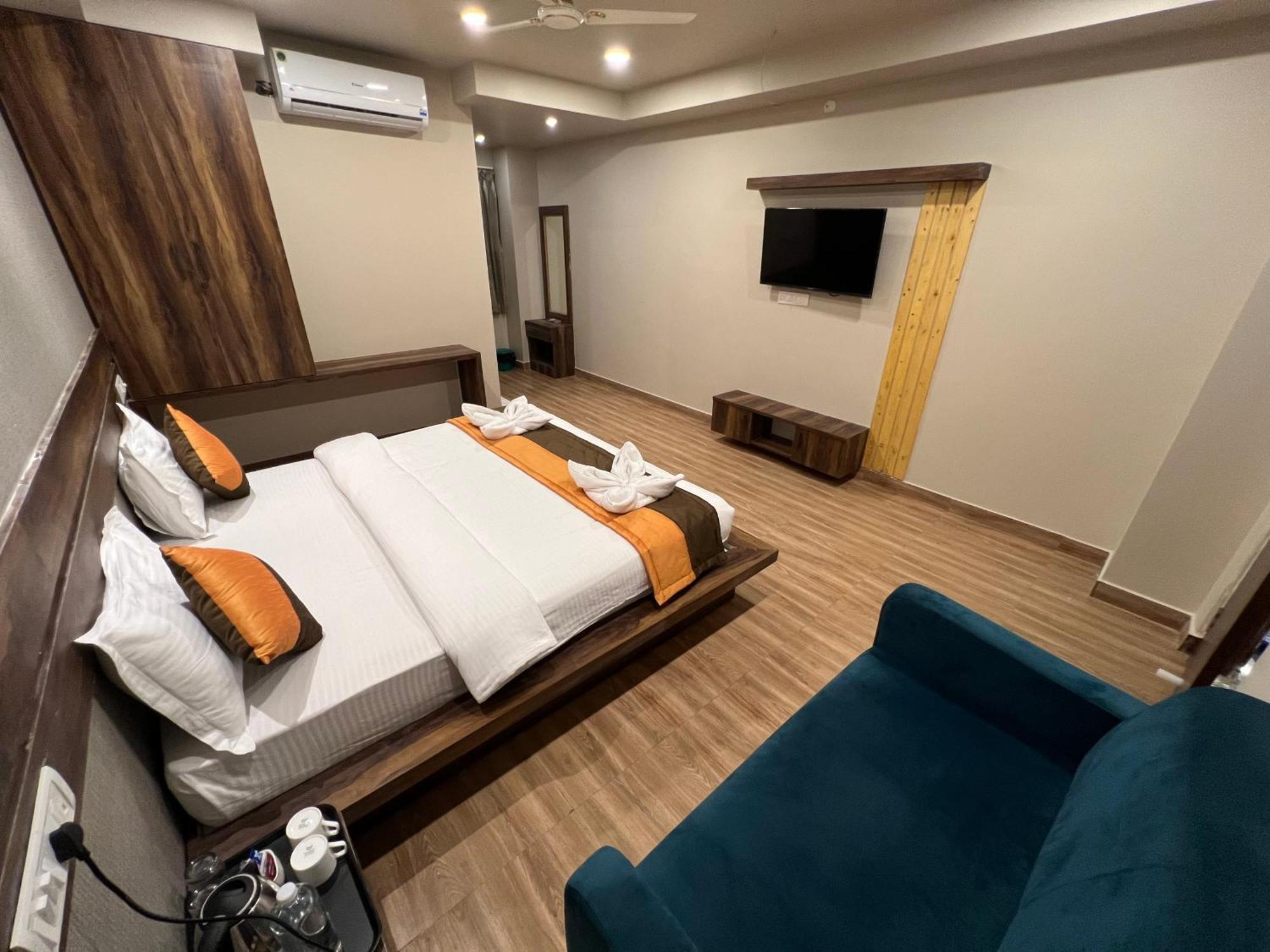 Grand Falcon Electronic City Kammasandra Exterior foto