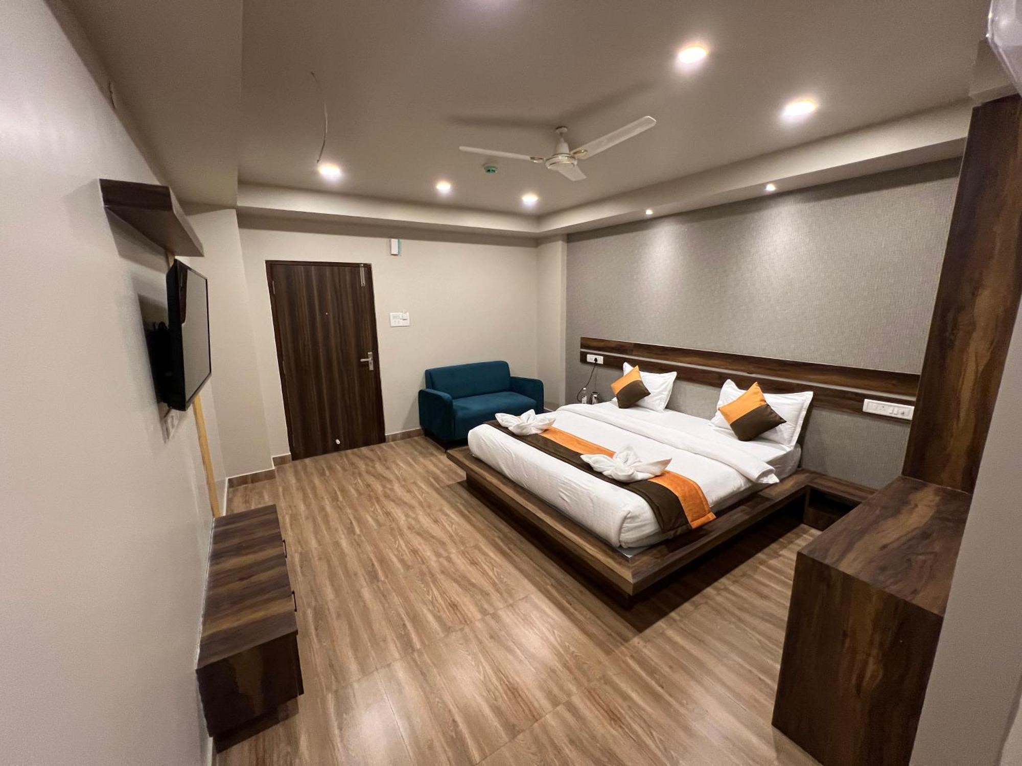 Grand Falcon Electronic City Kammasandra Exterior foto