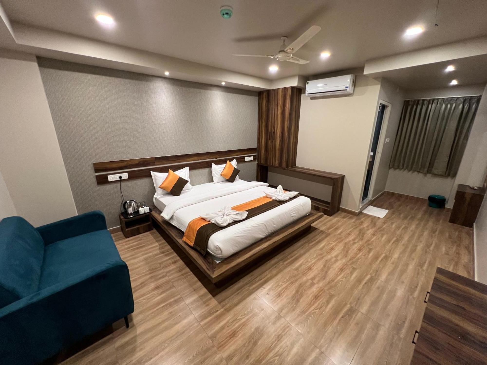 Grand Falcon Electronic City Kammasandra Exterior foto