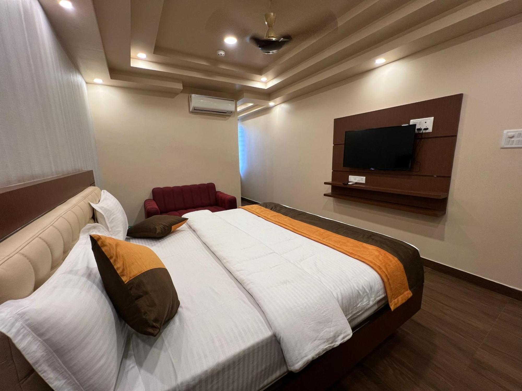 Grand Falcon Electronic City Kammasandra Exterior foto