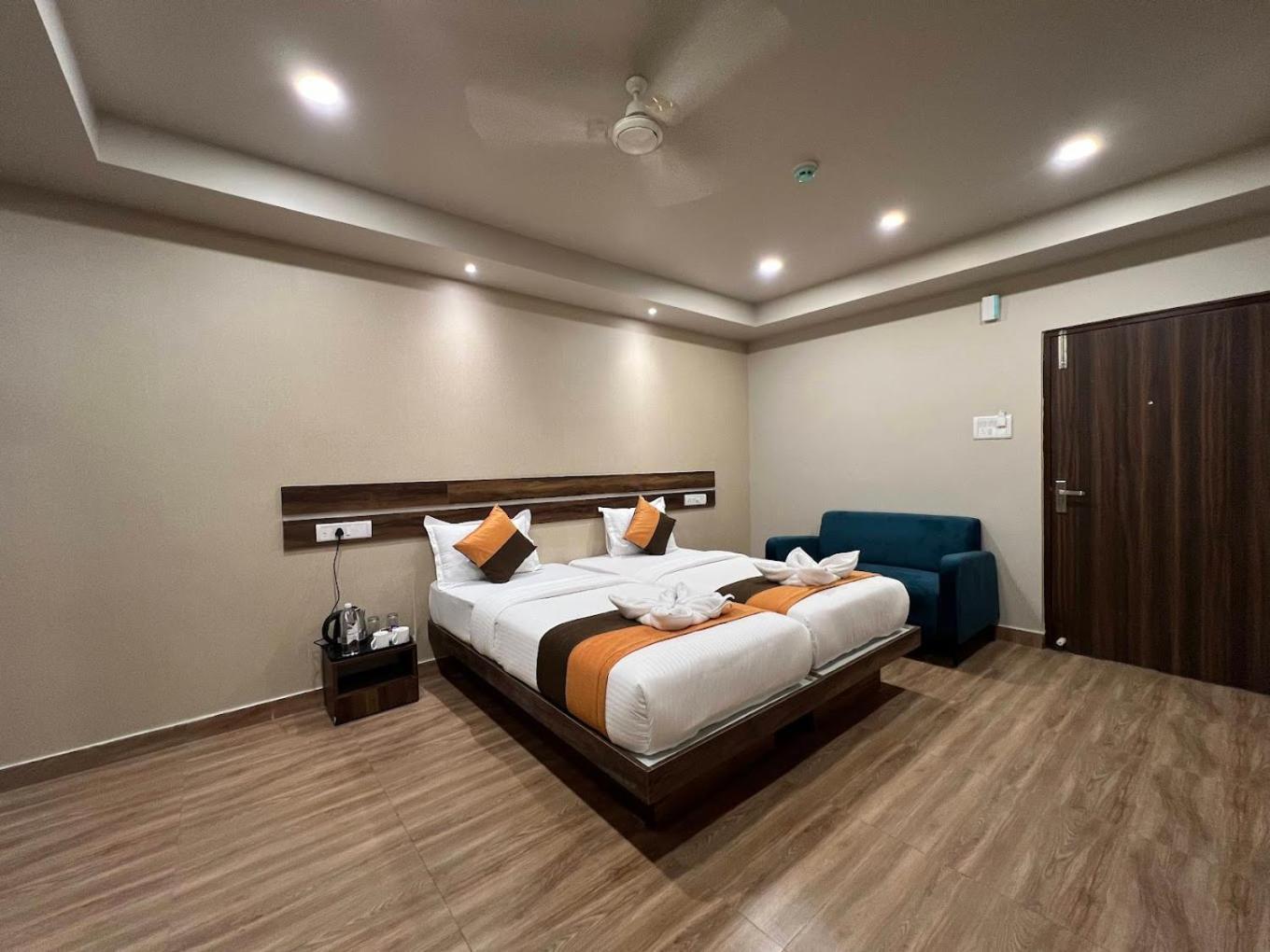 Grand Falcon Electronic City Kammasandra Exterior foto